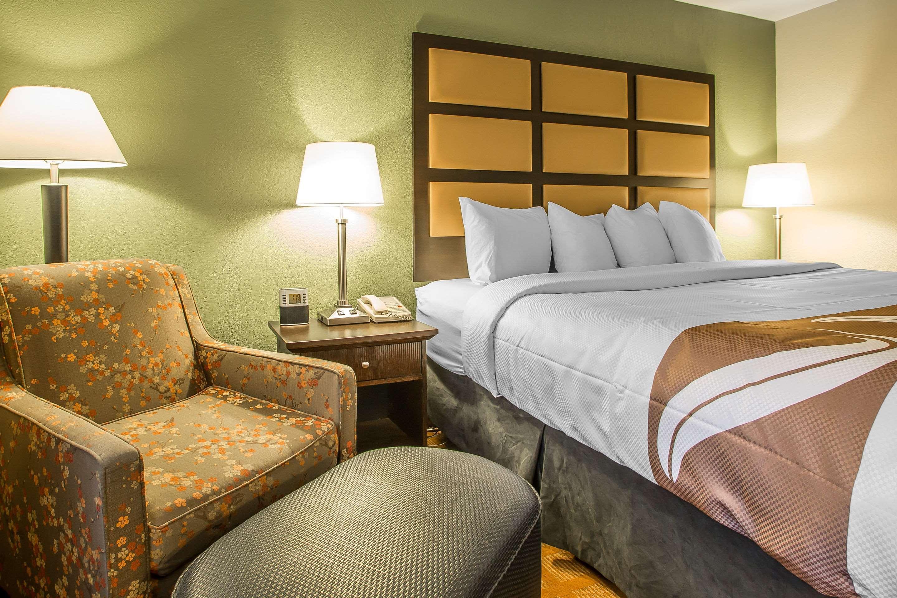 Quality Inn & Suites Marinette Ngoại thất bức ảnh