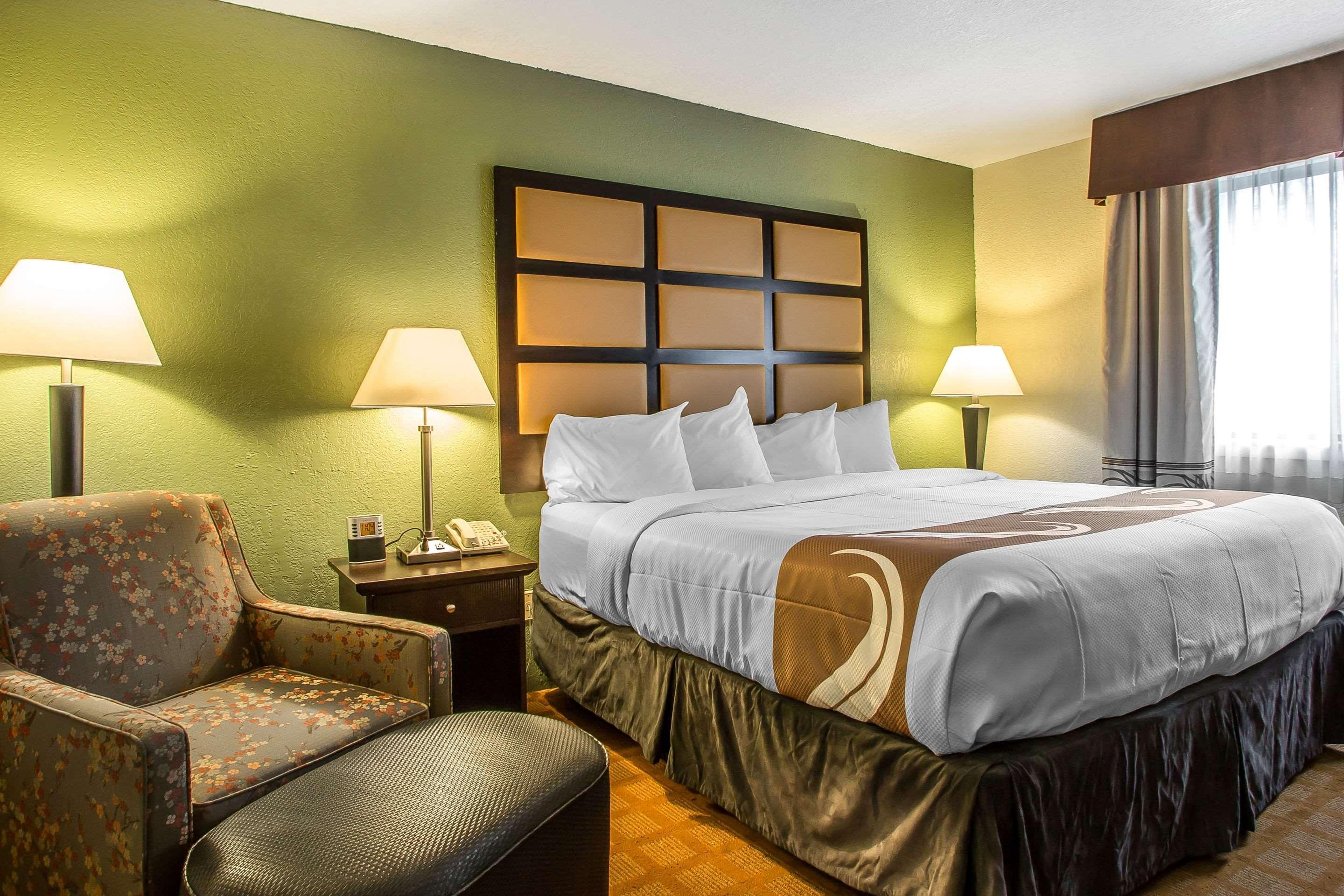Quality Inn & Suites Marinette Ngoại thất bức ảnh