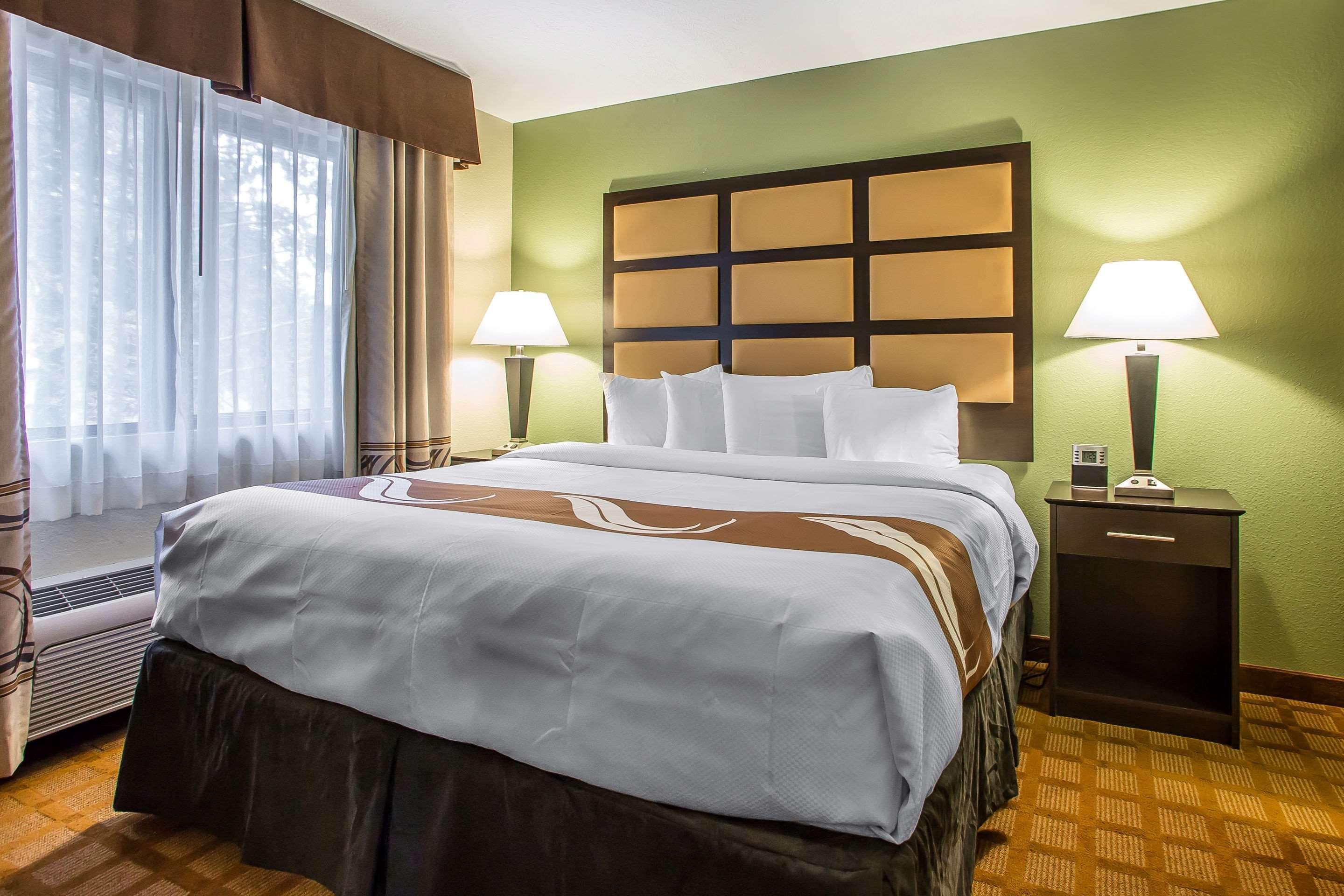 Quality Inn & Suites Marinette Ngoại thất bức ảnh