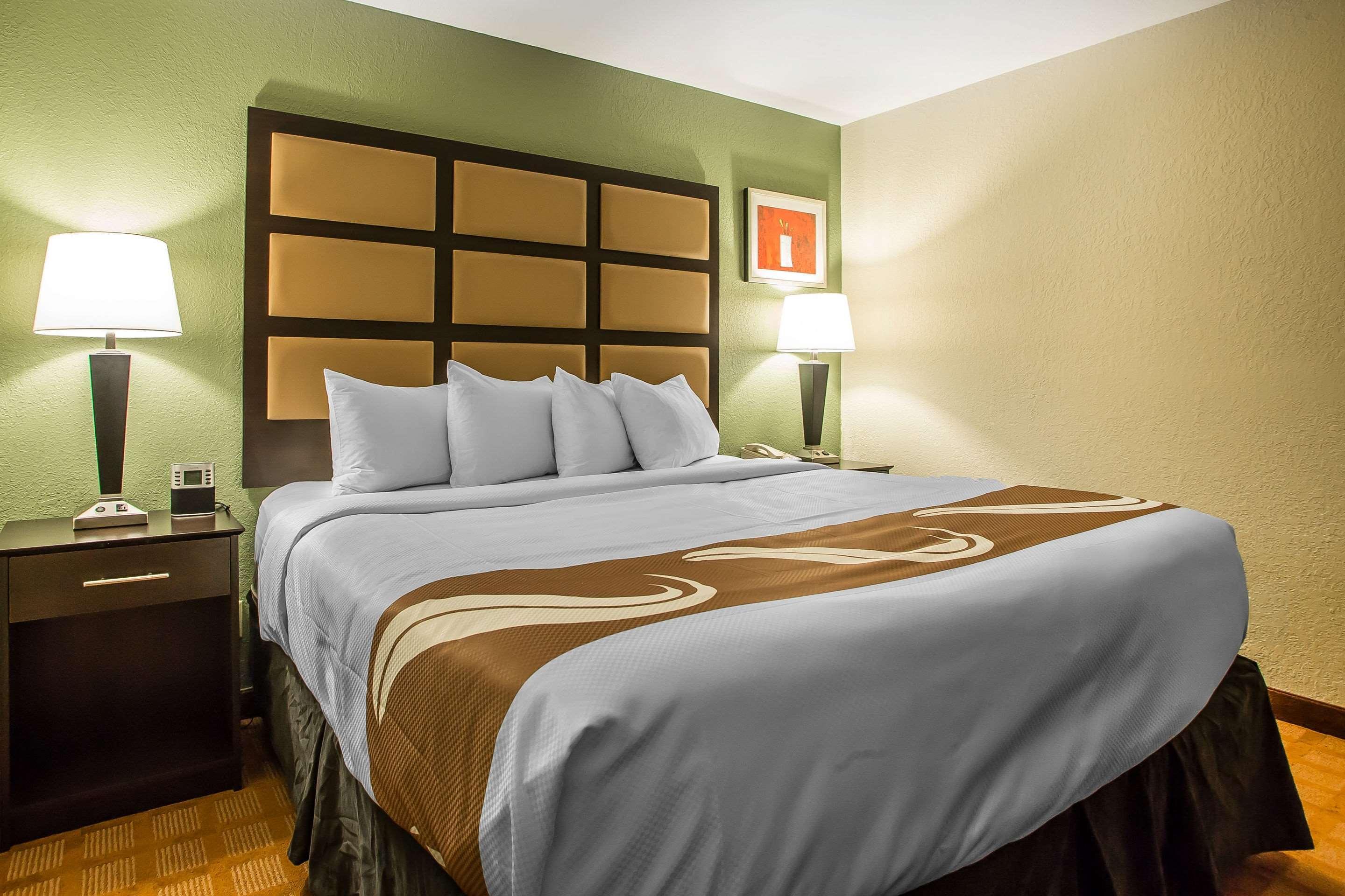 Quality Inn & Suites Marinette Ngoại thất bức ảnh