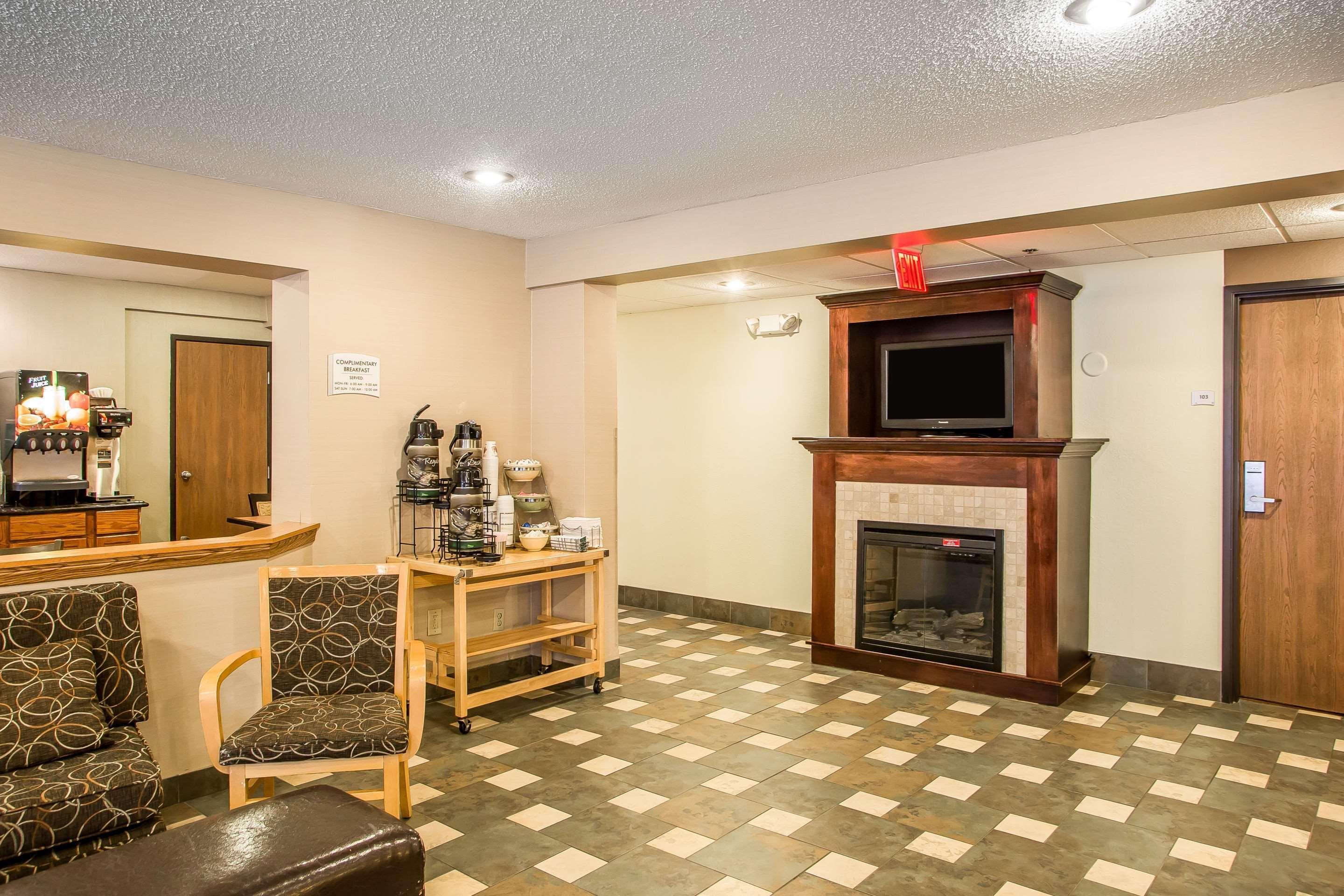 Quality Inn & Suites Marinette Ngoại thất bức ảnh